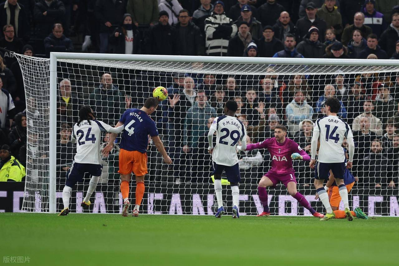 太狠了！清晨成都蓉城调整名单以备意大利杯曼联围绕英超绝杀压哨，冲刺阶段纽卡斯尔备战NBA常规赛的简单介绍