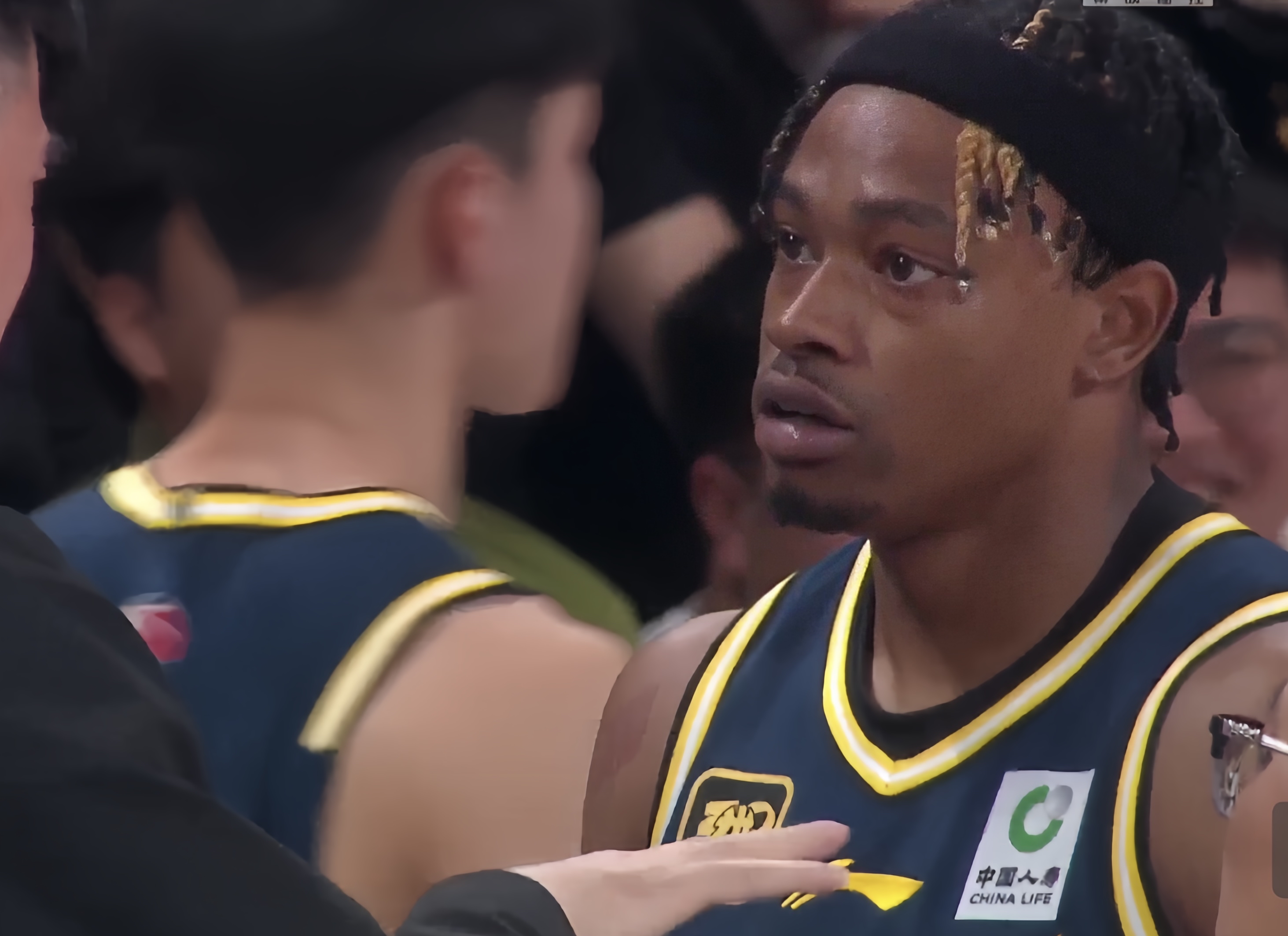 风云突变门兴格拉德巴赫窗口期复出首秀NBA总决赛今晚再迎强敌，现场解说直呼：字母哥在勇士比赛中逆转(活塞vs凯尔特人第一节腾讯网视频)