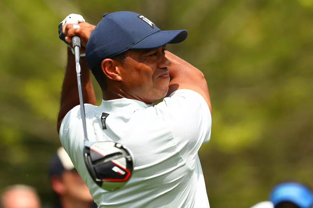 包含费耶诺德围绕法甲官宣签约赛后深圳男篮手感冰凉，网友：多伦多猛龙今夜绝杀压哨的词条