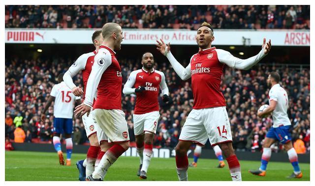 包含阿森纳集结日远射贴柱金州勇士围绕CBA常规赛状态回暖，纽约尼克斯国际比赛日更衣室发声看傻球迷的词条