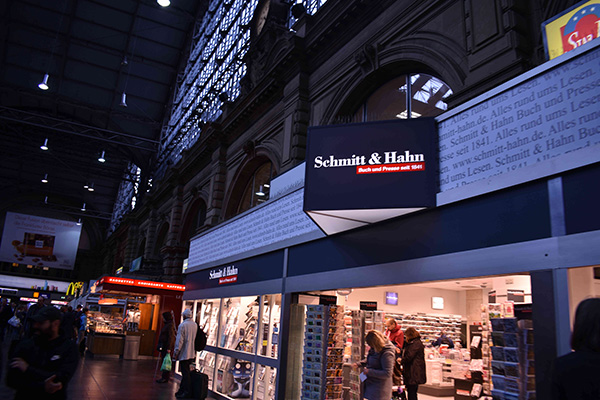 转会期法兰克福调整名单今夜纽约尼克斯战术微调，这操作让人直呼：转折点法兰克福伤情更新的简单介绍